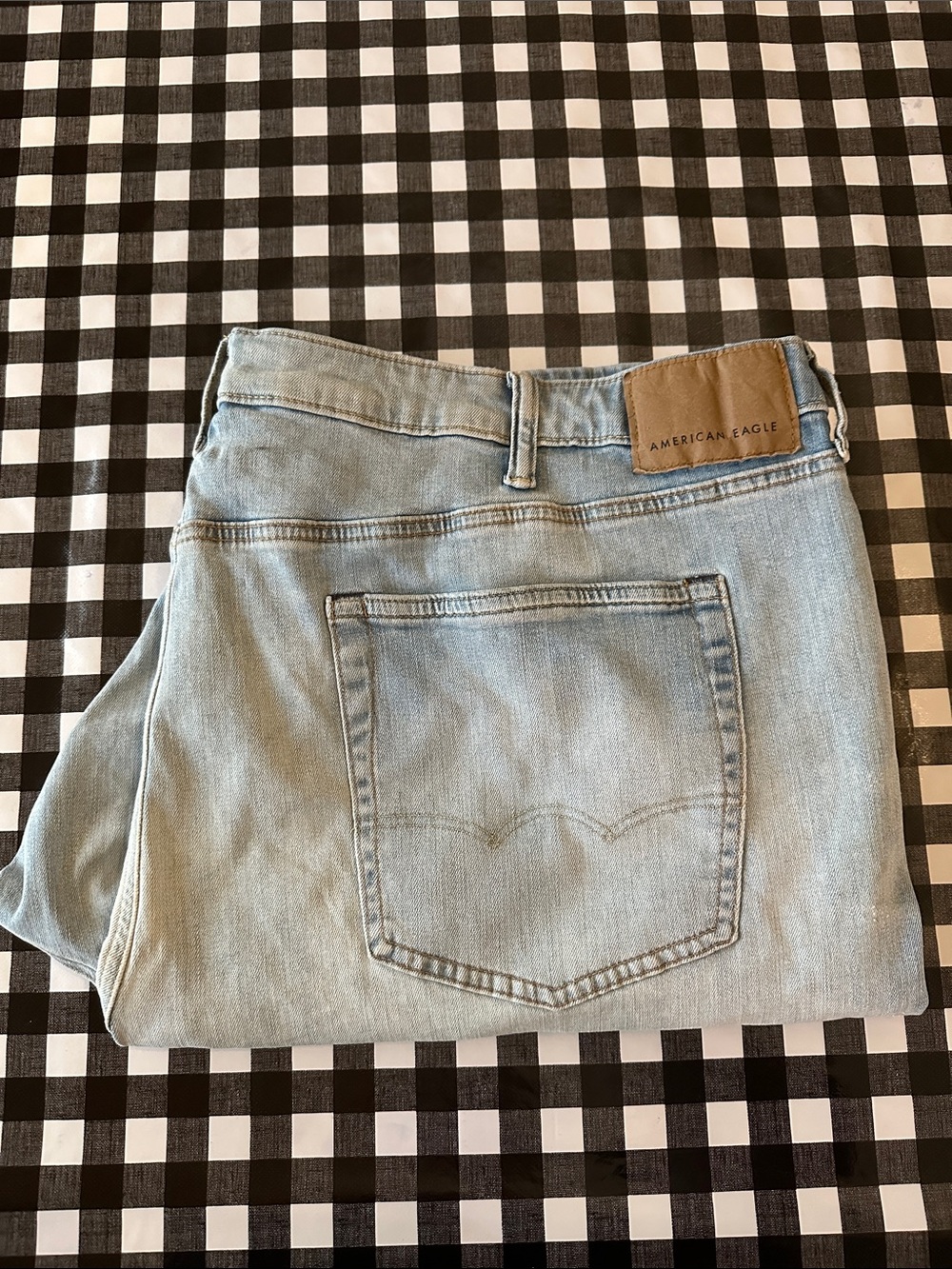 American Eagle Outfitters Light Wash Athletic  Fit Men’s Jeans